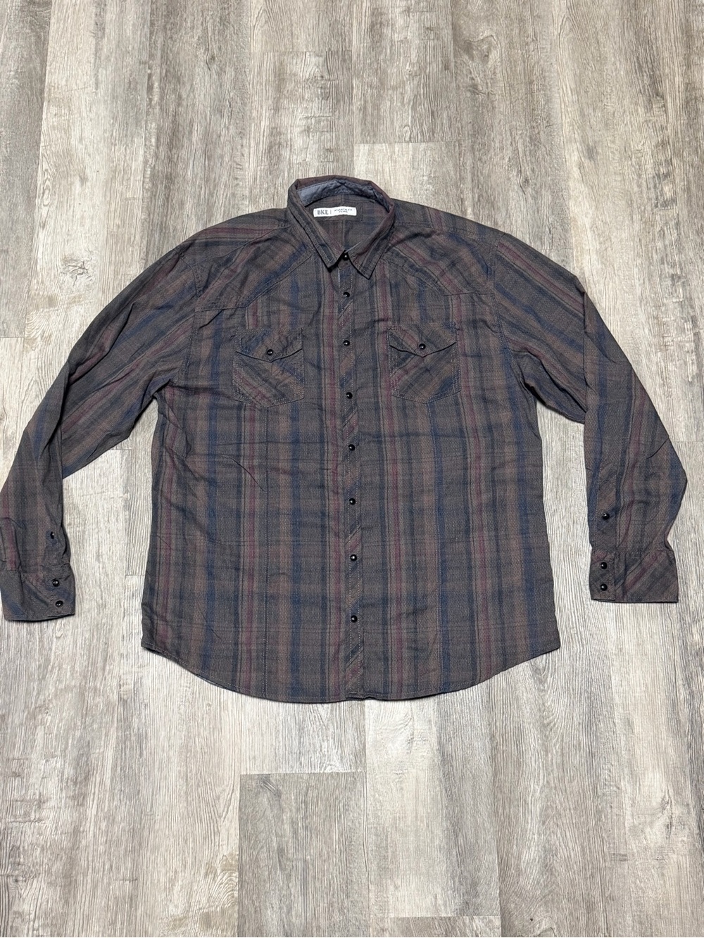 Men’s Plaid Long-Sleeve Button-Up Shirt - Black & Brown